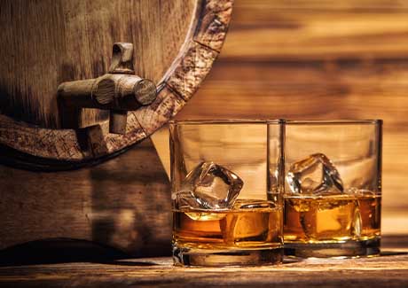 Oak-barrel-and-Whiskey
